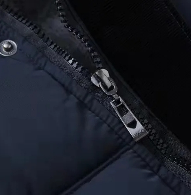 Bertrand | Winterjacke für Herren mit weicher Fellfütterung und Sturmklappe