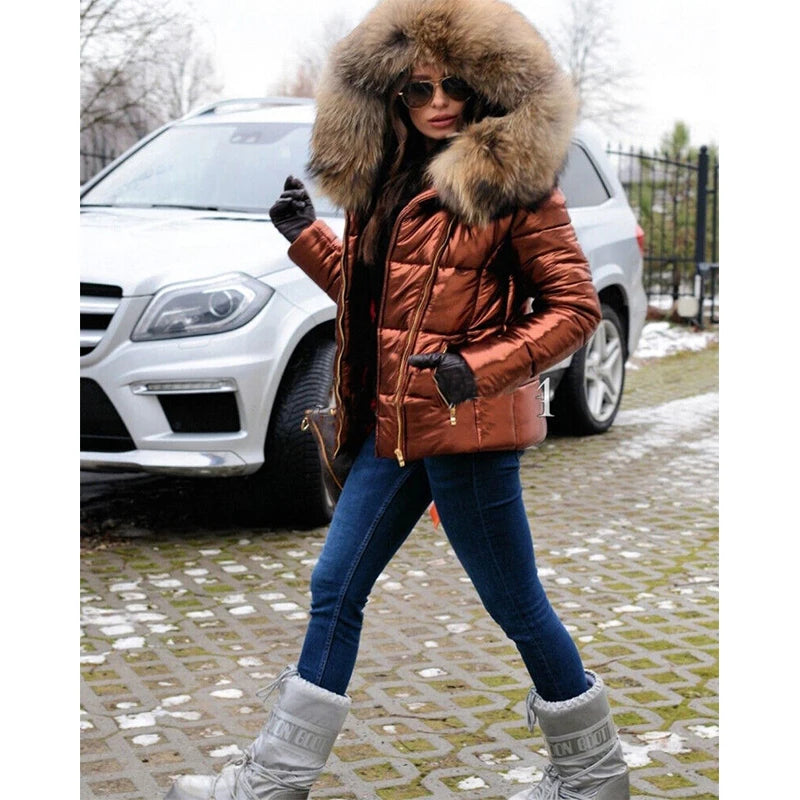 Elisee | Winterjacke mit Kunstfellkapuze und glänzendem Finish