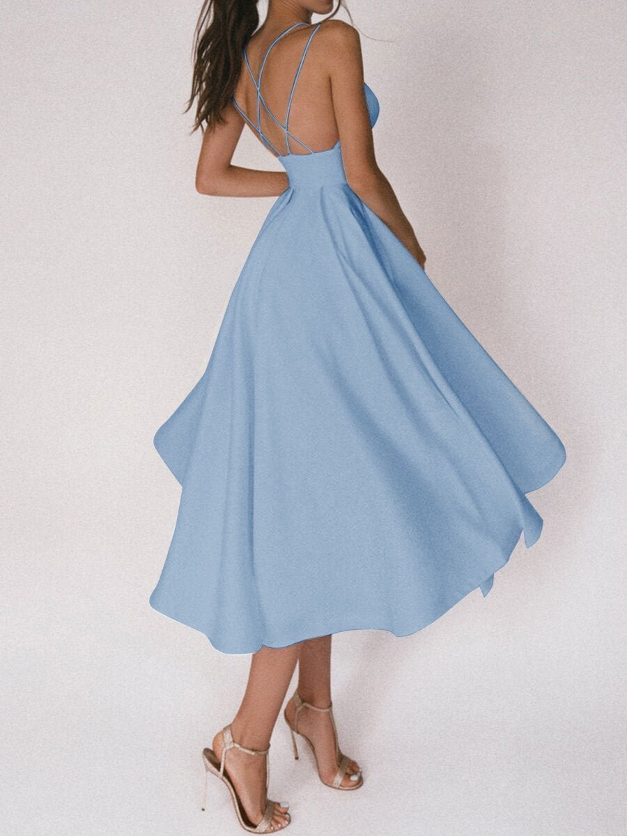 Rosebud | Kleid mit V-Ausschnitt und Trägern
