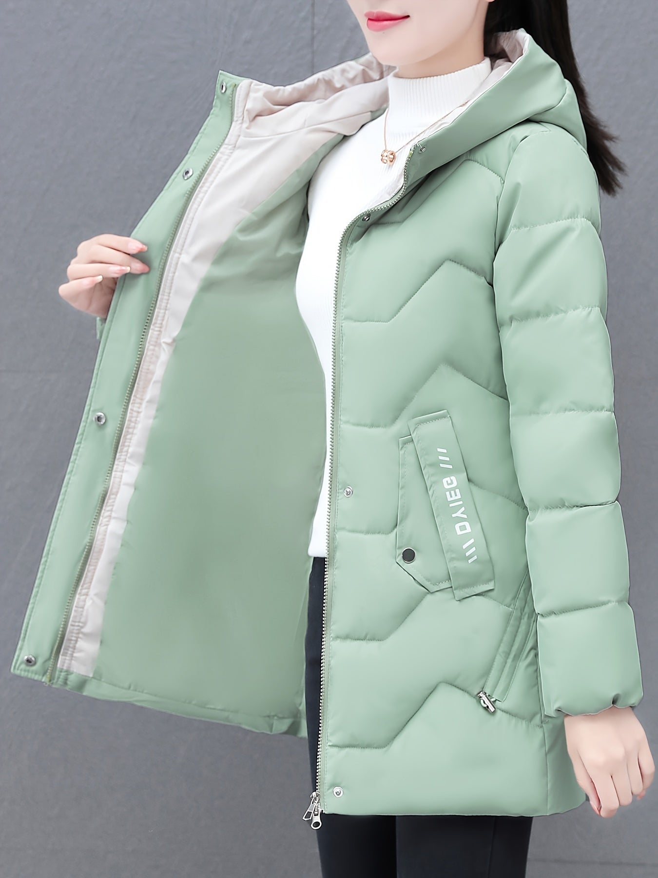 Emi | Bequeme mittellange Winterjacke für Damen