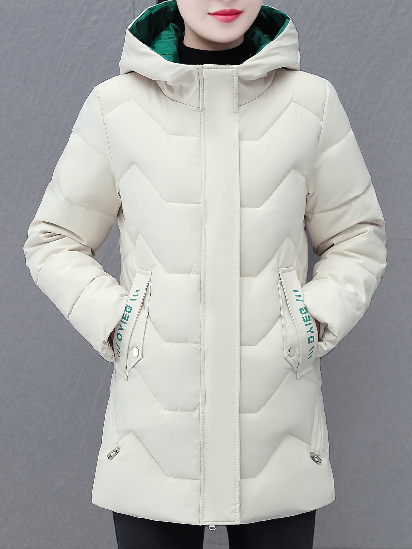 Emi | Bequeme mittellange Winterjacke für Damen