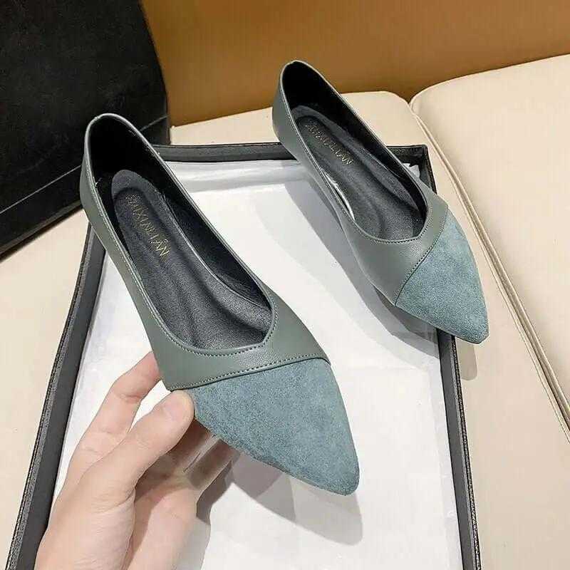 Elaina | Bequeme spitze Zehe Wildleder Flache Schuhe für Frauen