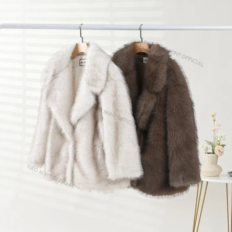 Eyi | Flauschiger Wintermantel aus Kunstfell für Frauen