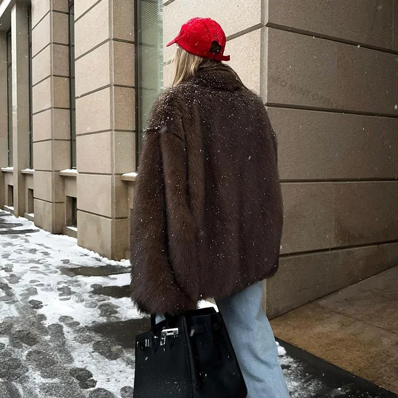 Eyi | Flauschiger Wintermantel aus Kunstfell für Frauen