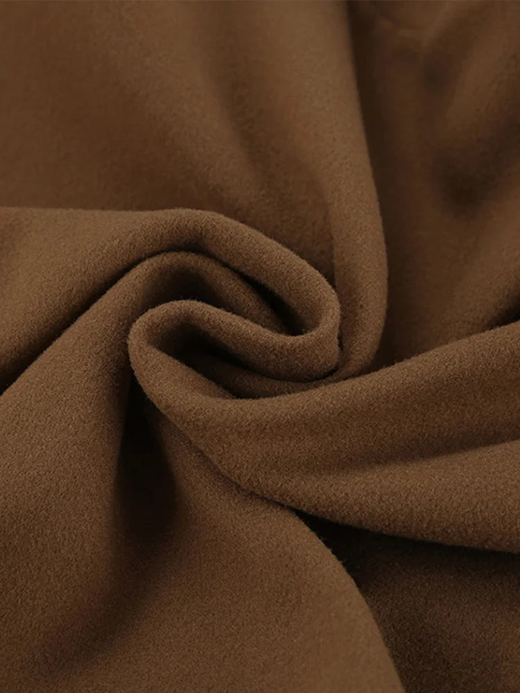 Zaita | Oversize Wollmantel in Braun mit Knöpfen und Taschen