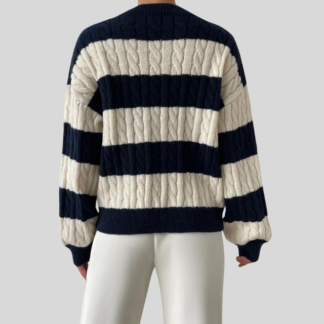 Beatrixe | Gerippter Strickpullover mit kontrastierendem V-Ausschnitt