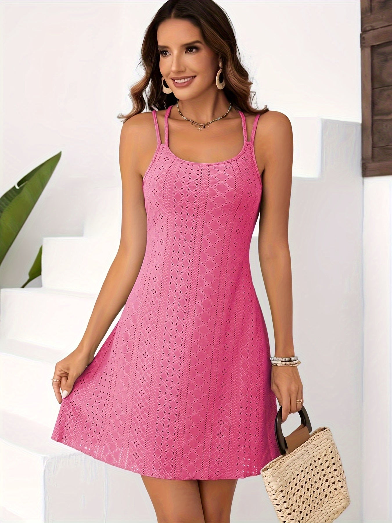 Vilma | Schwarzes Sommerkleid mit Spitzenmuster