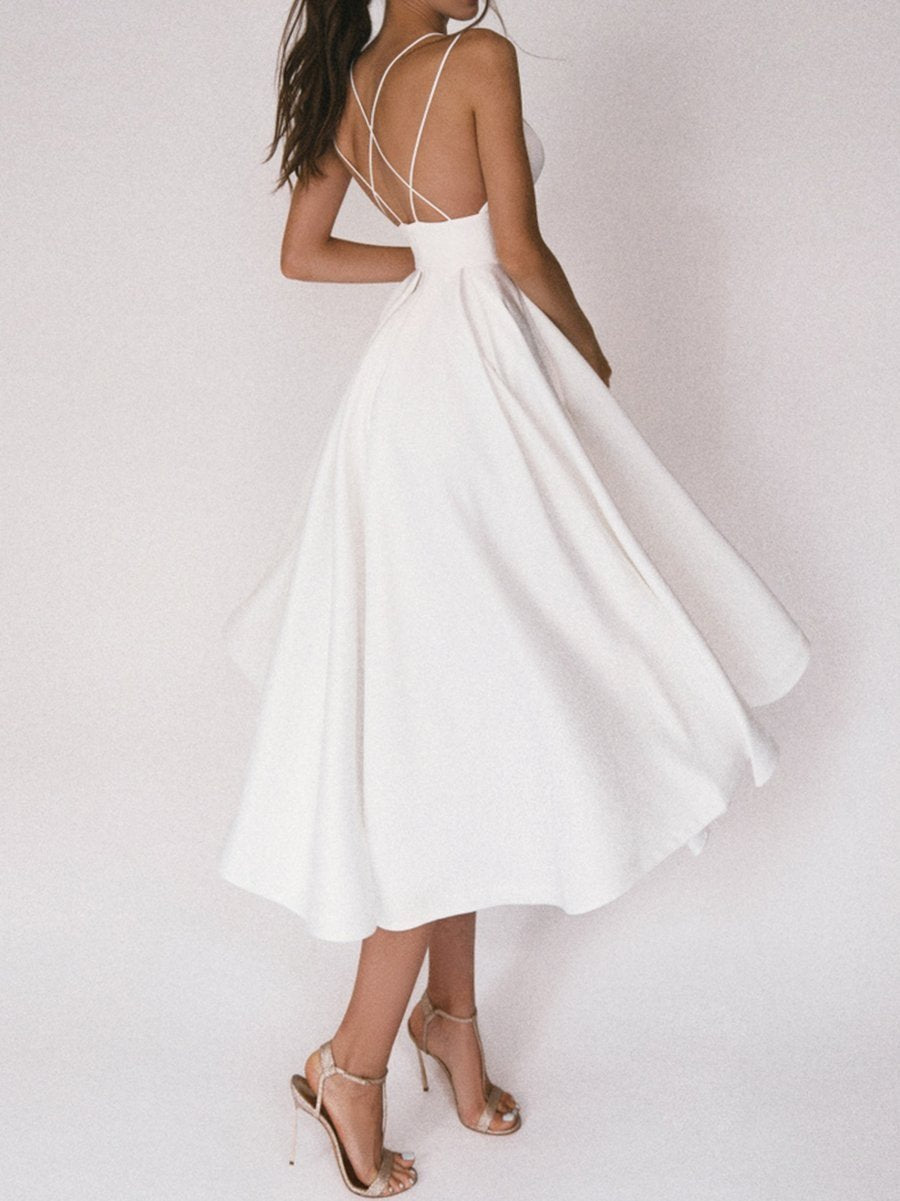 Rosebud | Kleid mit V-Ausschnitt und Trägern