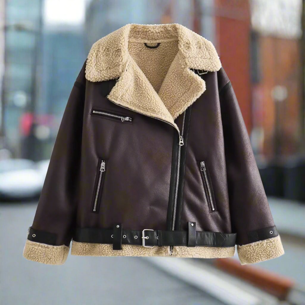 Xandie | Locker sitzende doppelseitige Pelzjacke mit verstellbarem Gürtel