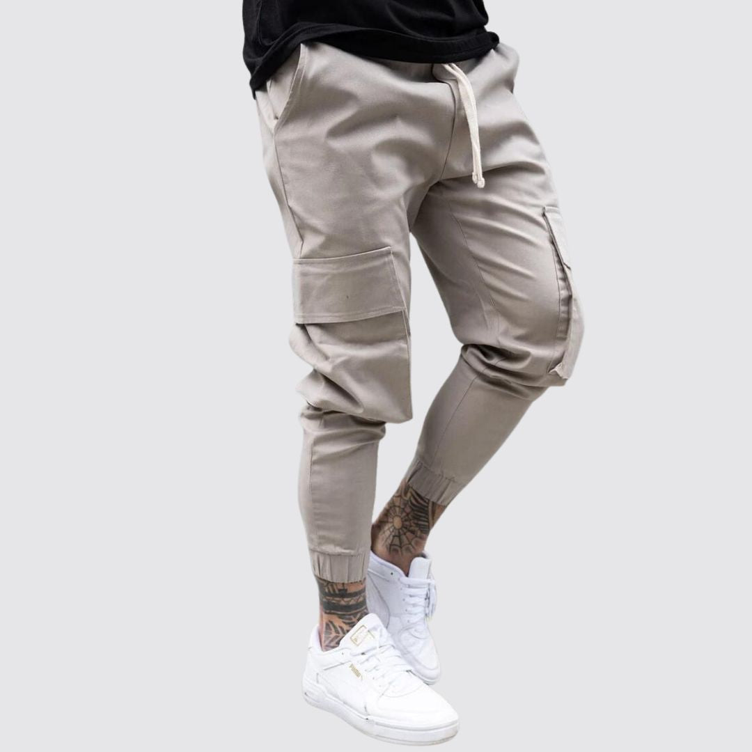 Noah | Urbane Cargo-Jogginghose mit Bündchen und praktischen Taschen