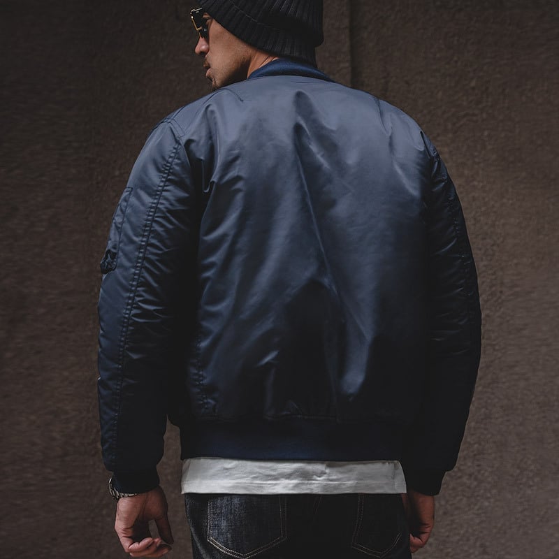 Racso | Herren Kurz geschnittene, gepolsterte Bomberjacke im modischen Design
