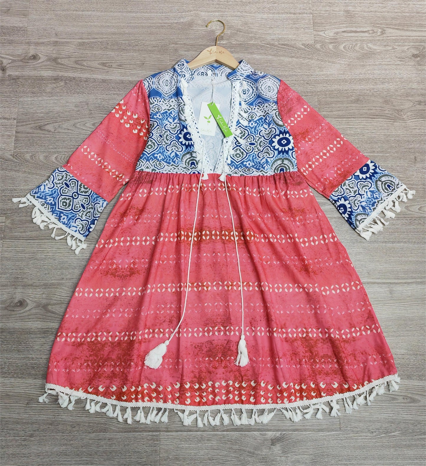 Merryl | Bohemian Minikleid mit Quasten und Kordelzug