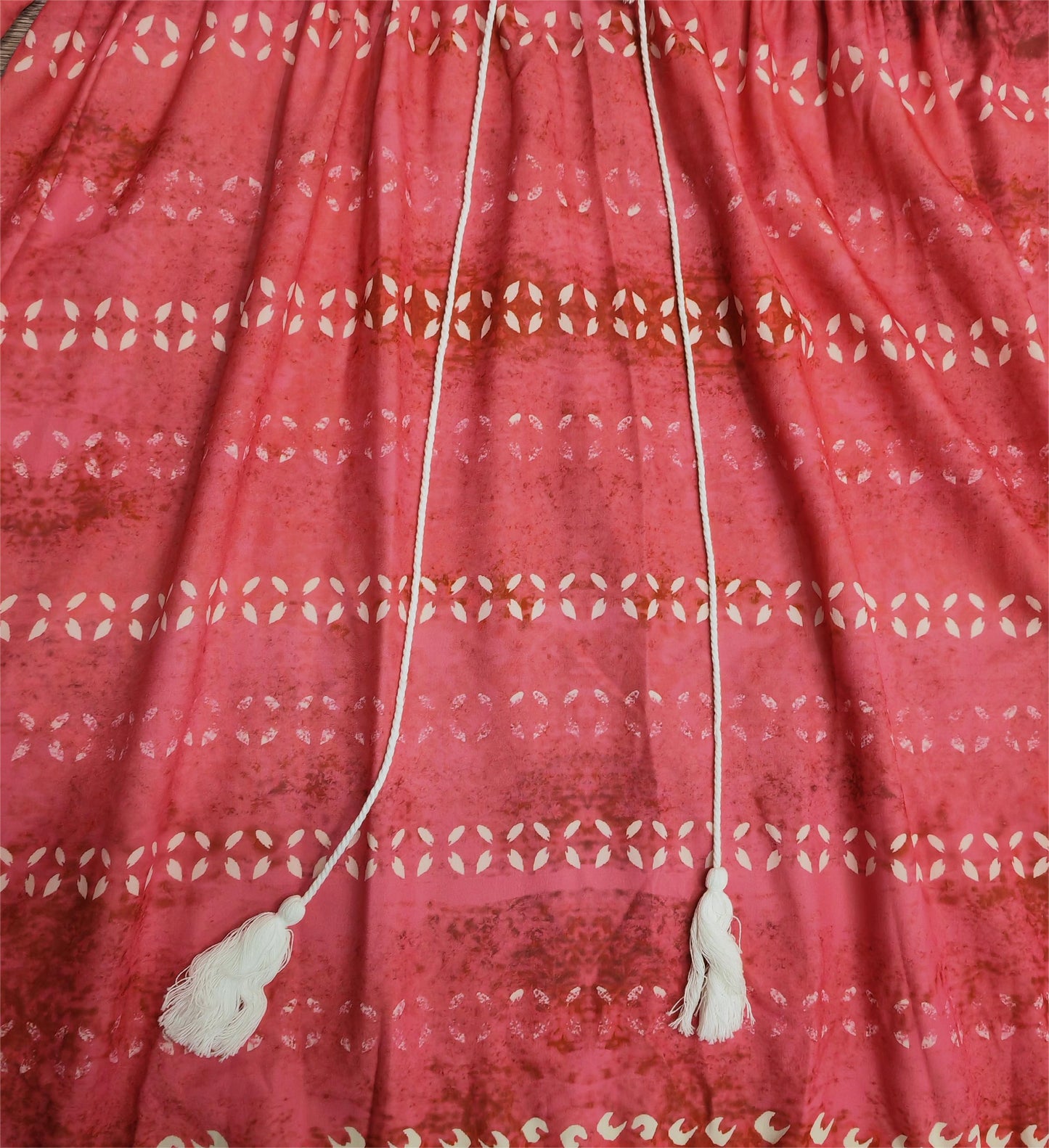 Merryl | Bohemian Minikleid mit Quasten und Kordelzug