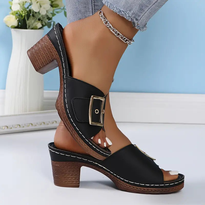 Raquel  | mit weicher Sohle und verstellbarer Schnalle