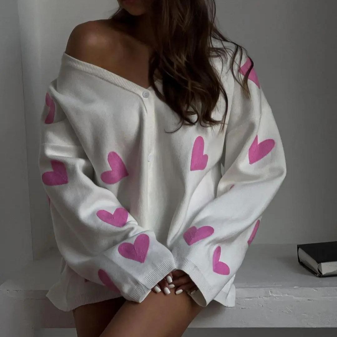 Elane | Strickjacke mit Herzmuster und Knopfleiste