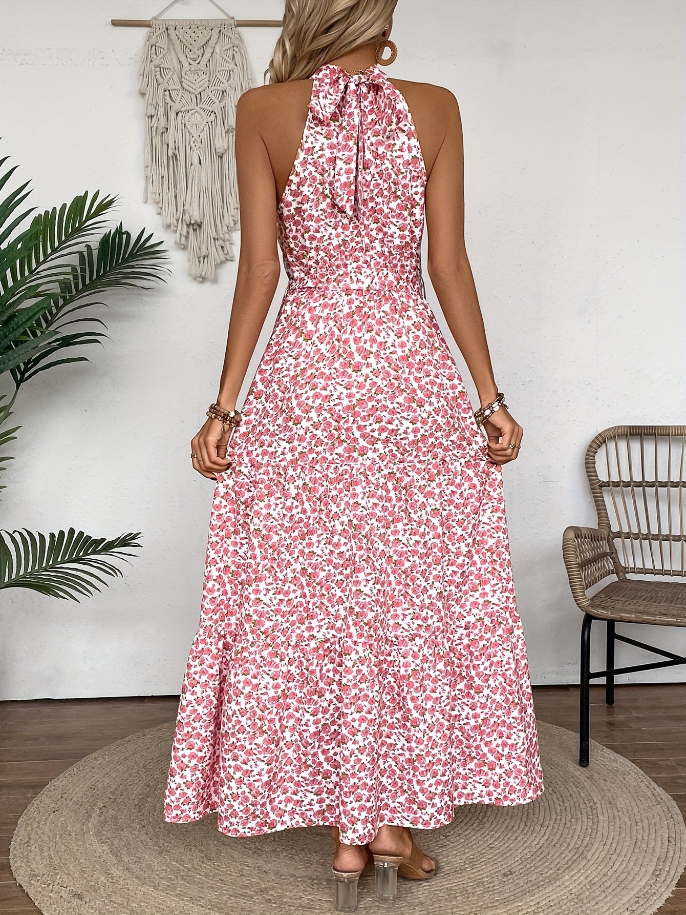 Nelda | Rosa Blumenkleid mit Halterneck