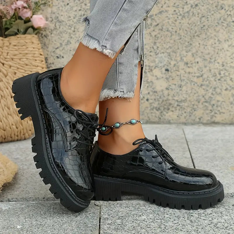 Nolan | Bequeme Schnürsenkel Essentials mit runder Zehe