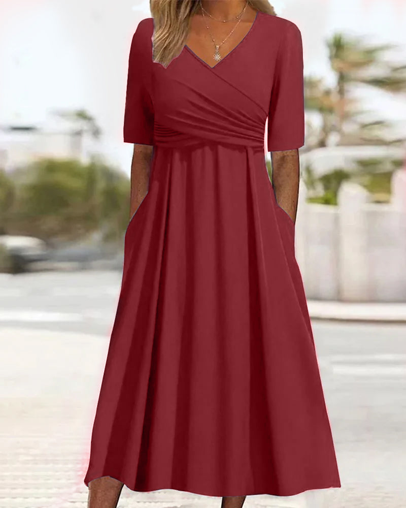 Carys | Gekreuztes Kleid mit kurzen Ärmeln