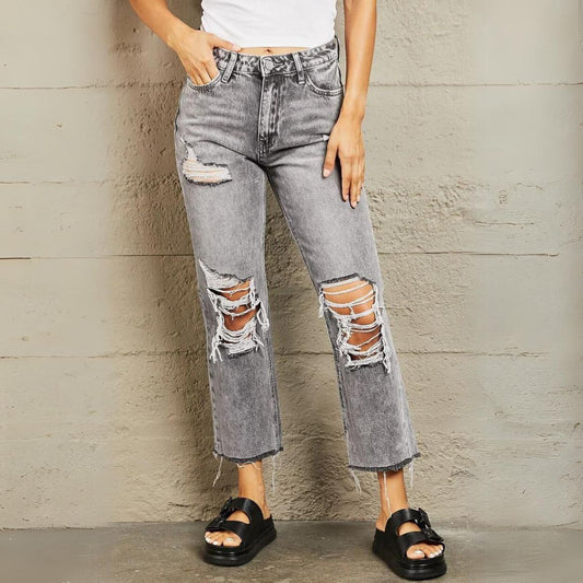 Ashlie | Cropped Jeans mit Acid Wash und Rissen an den Knien