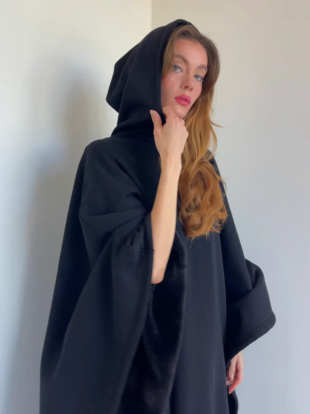 Ruthe | Hoodie Blanket – Ihr Kokon der Behaglichkeit
