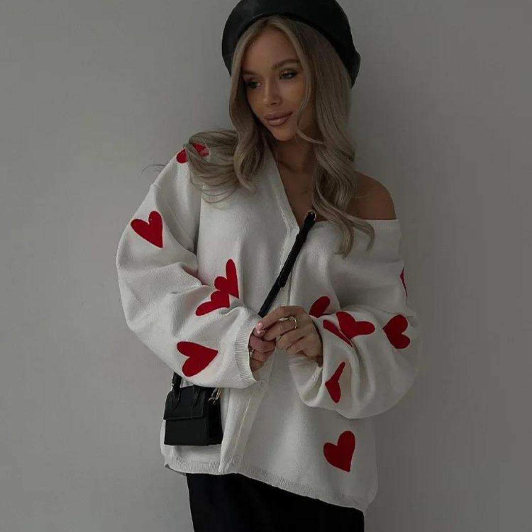 Elane | Strickjacke mit Herzmuster und Knopfleiste