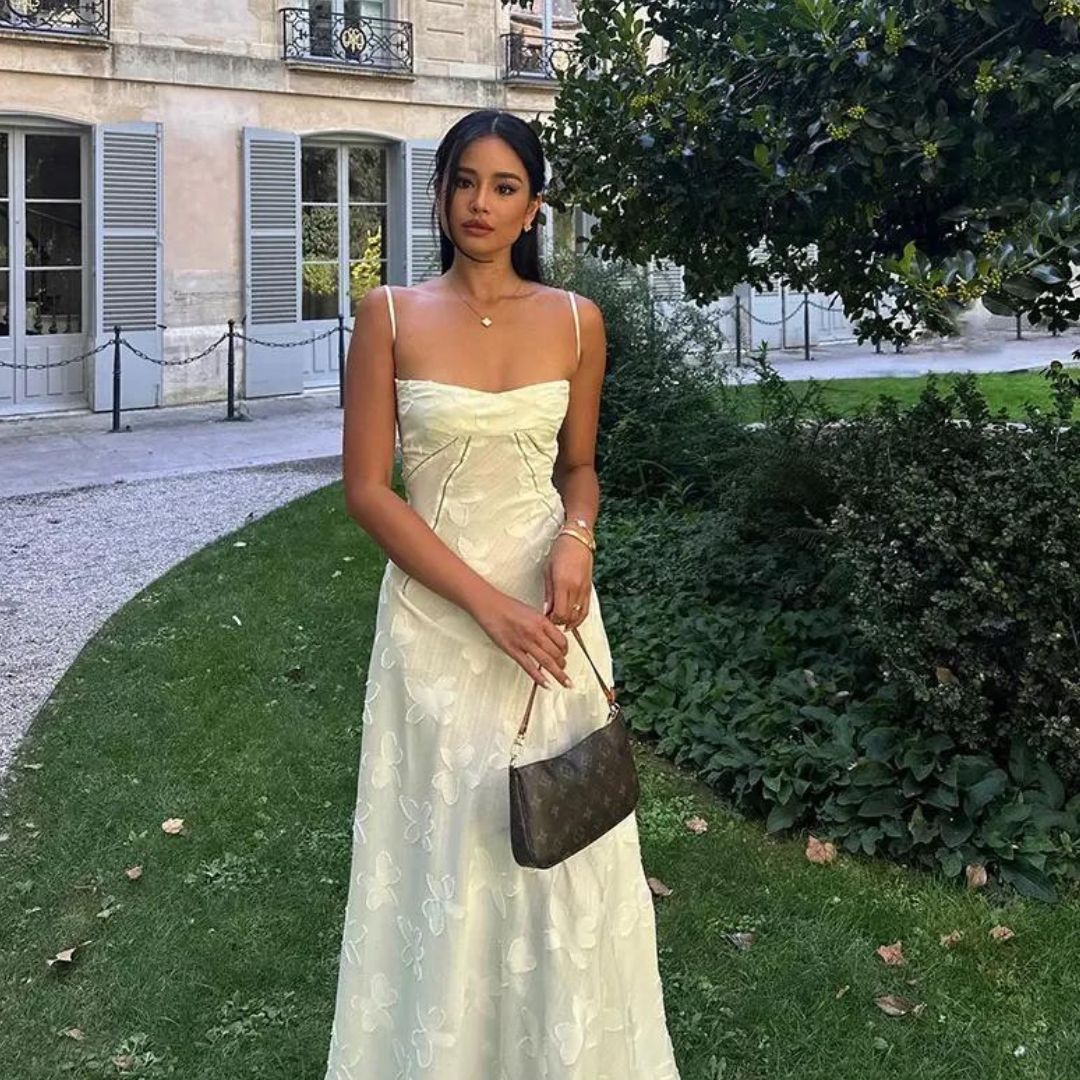 Isabelle | Trägerloses Jacquard-Maxikleid mit dezentem Blumenmuster