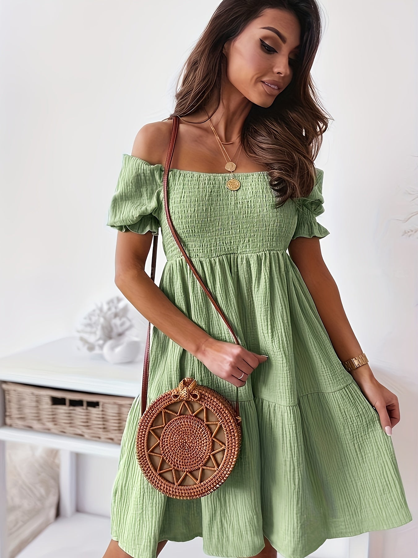 Gwend | Beiges Off-Shoulder Kleid