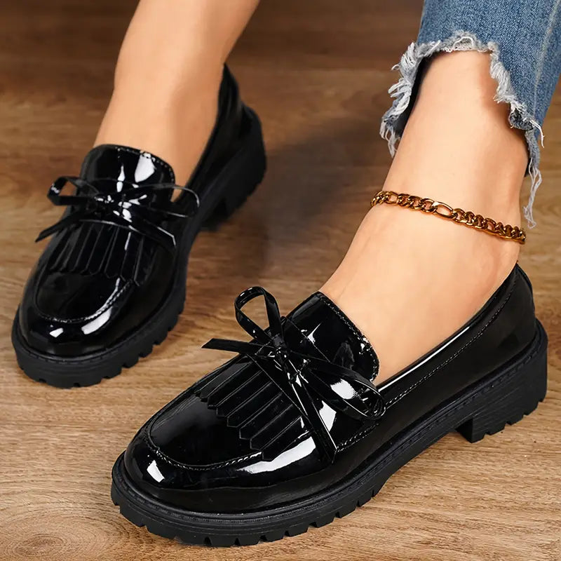 Quincel | Trendy Loafer mit Quastendekor im Preppy-Slip-On-Stil