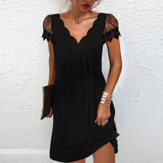 Reine | Kleid in Schwarz mit Spitzenärmeln