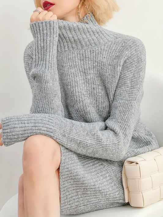 Klie | Stilvolles einfarbiges Pulloverkleid mit hohem Kragen und eleganten langen Ärmeln