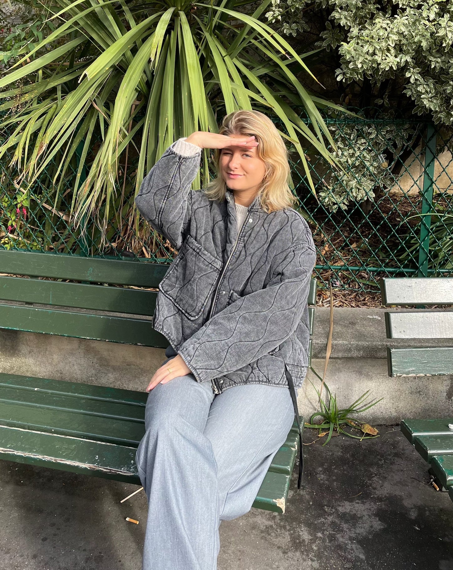 Renni | Graue Must-Have-Jacke mit großen Taschen