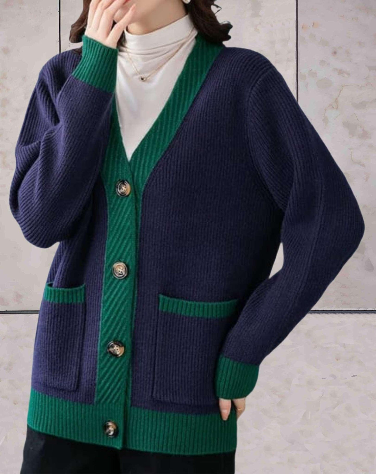 Josey | Bicolor Strick-Cardigan mit V-Ausschnitt, Knopfverschluss und Seitentaschen