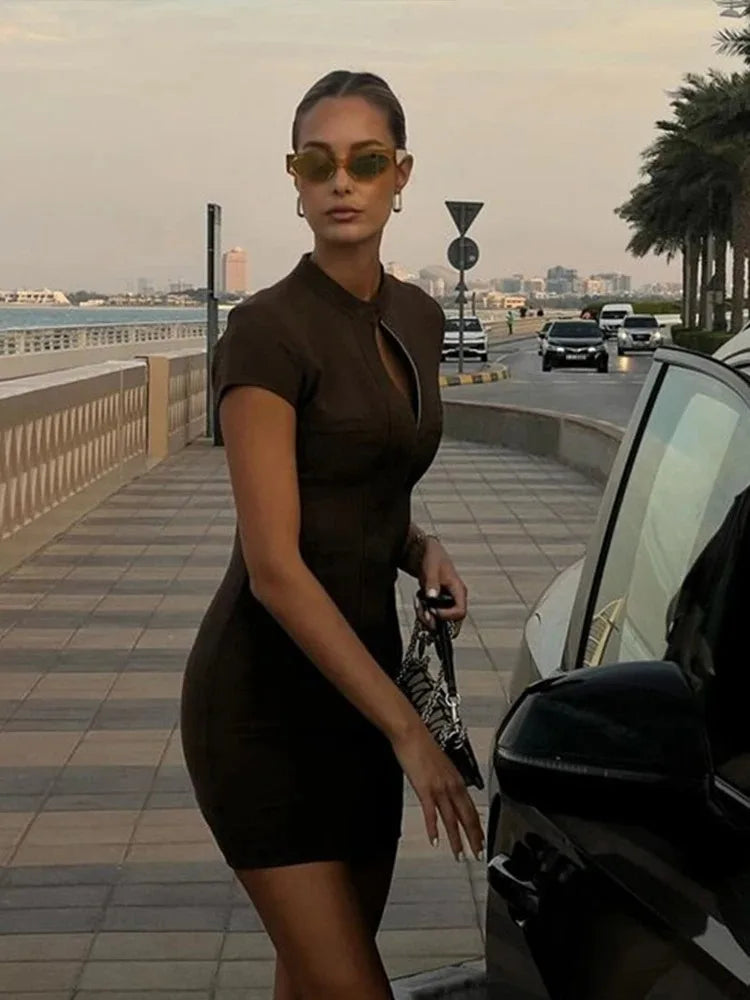 Azariel | Elegantes Minikleid mit Reißverschluss und Stehkragen für Damen