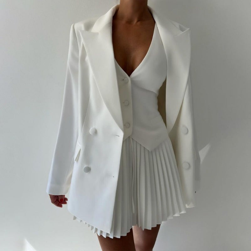 Criza | Elegantes Set mit Knopf-Cardigan und Plisseerock