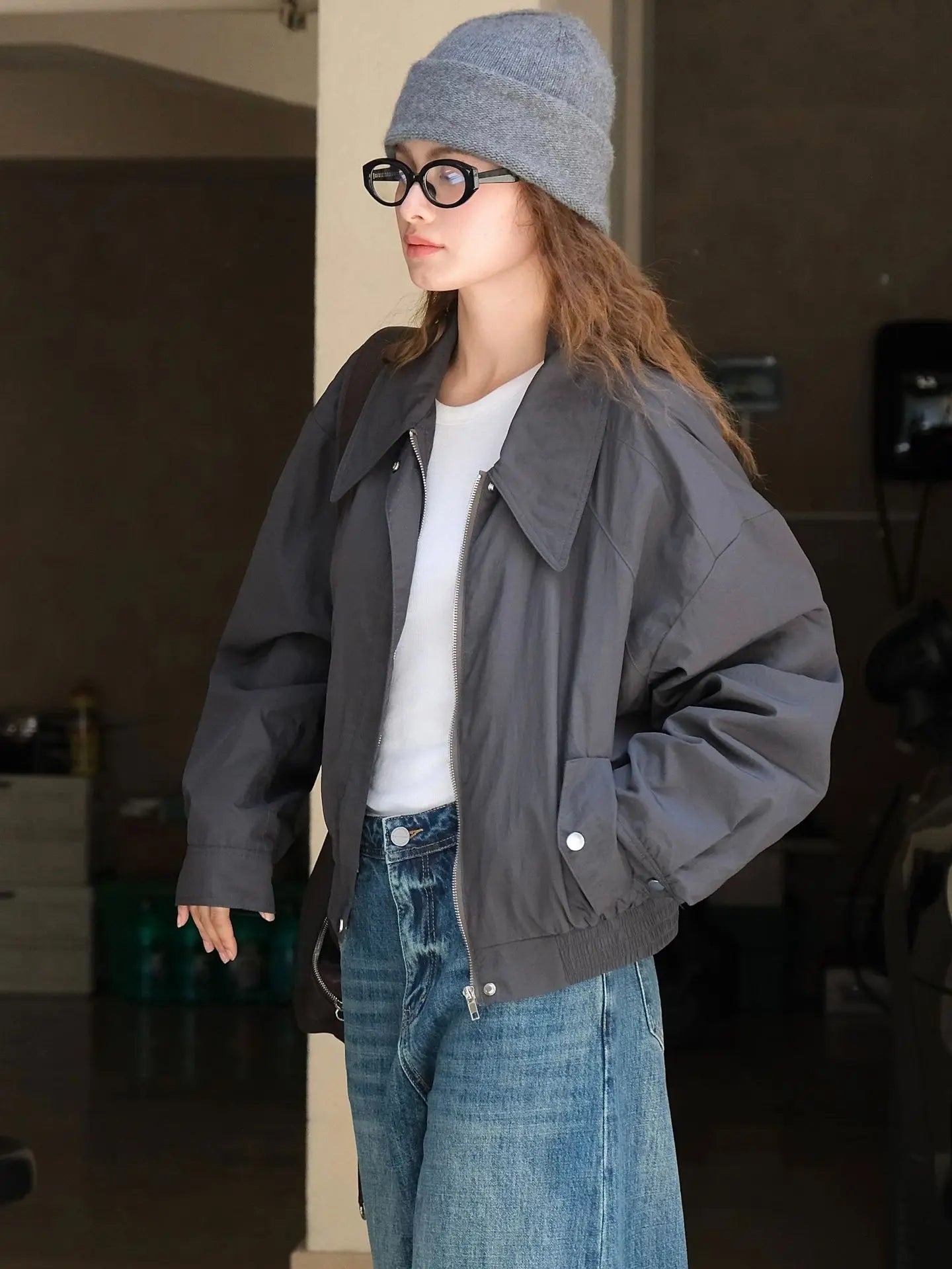 Cleaa | Lockerer Bombermantel für Damen mit Reverskragen und langen Ärmeln