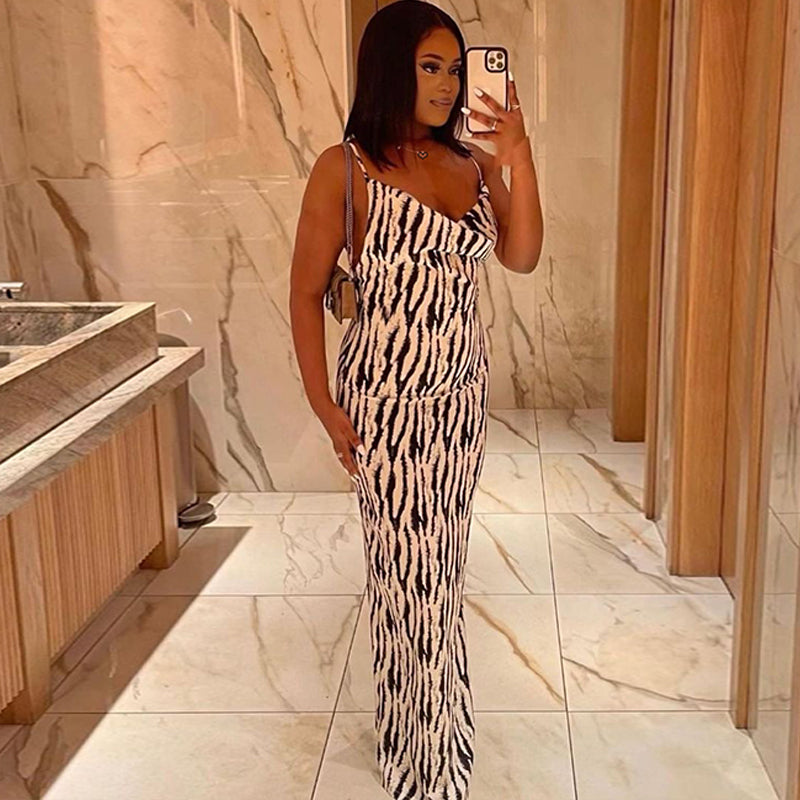 Mica | Maxi-Kleid mit Zebramuster und offenem Rücken