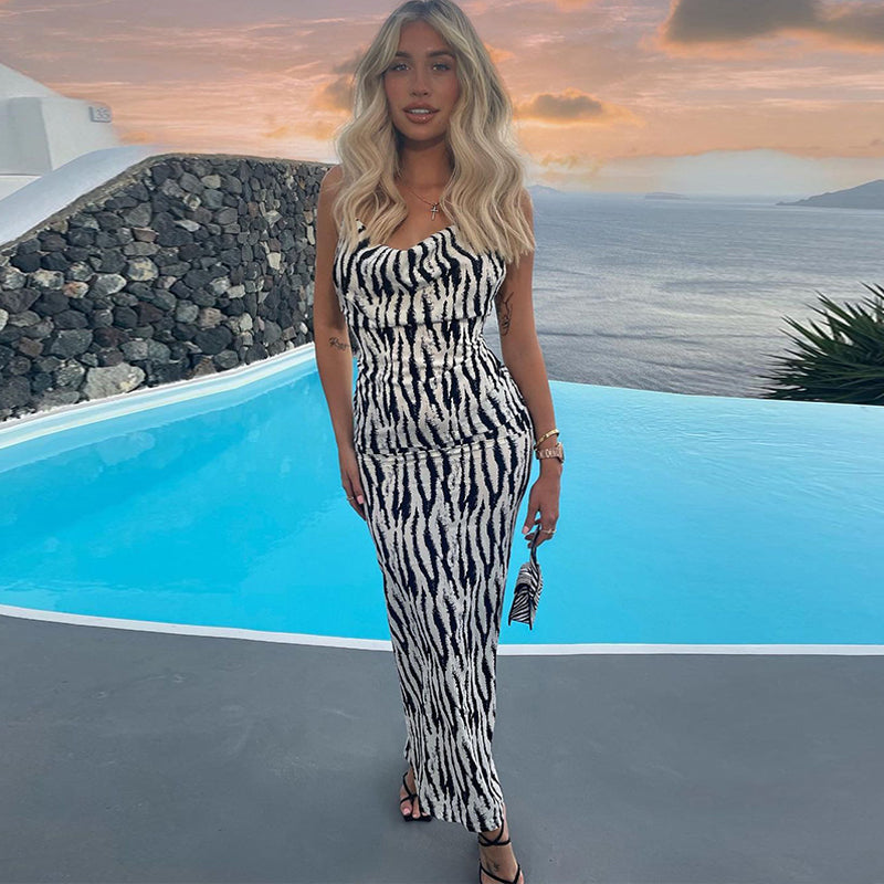 Mica | Maxi-Kleid mit Zebramuster und offenem Rücken