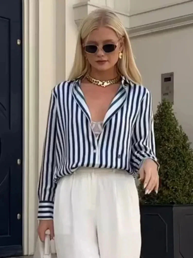 Harris | Lockere Bürobluse mit V-Ausschnitt