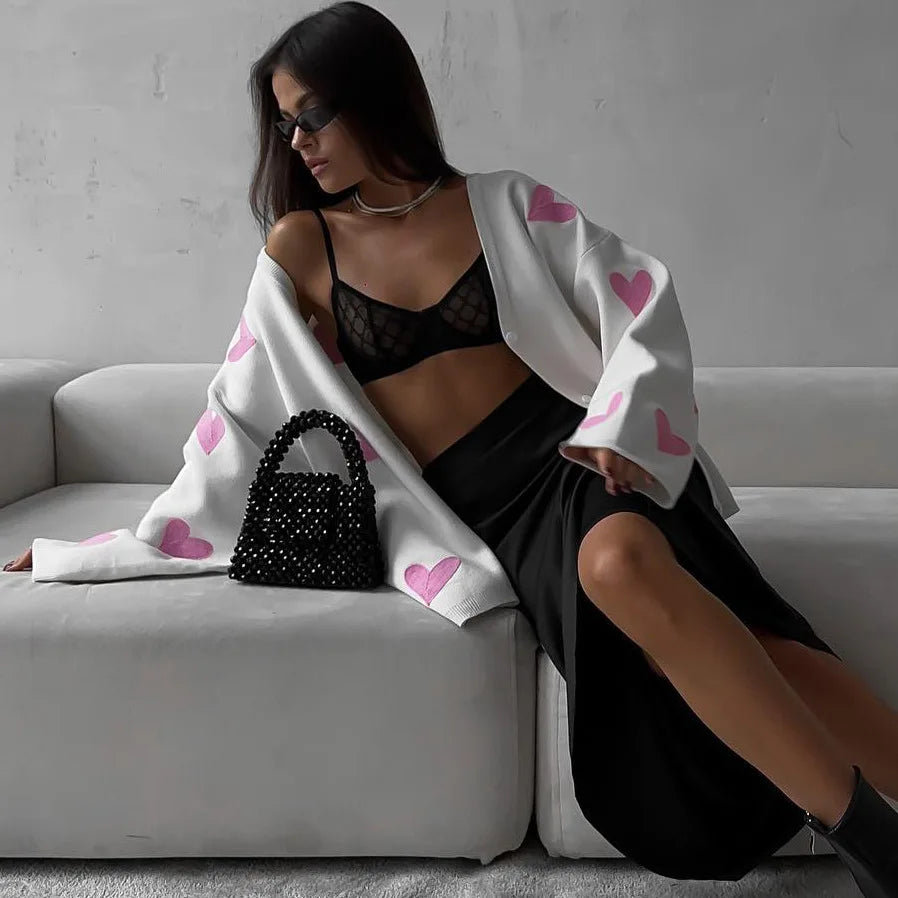 Elane | Strickjacke mit Herzmuster und Knopfleiste