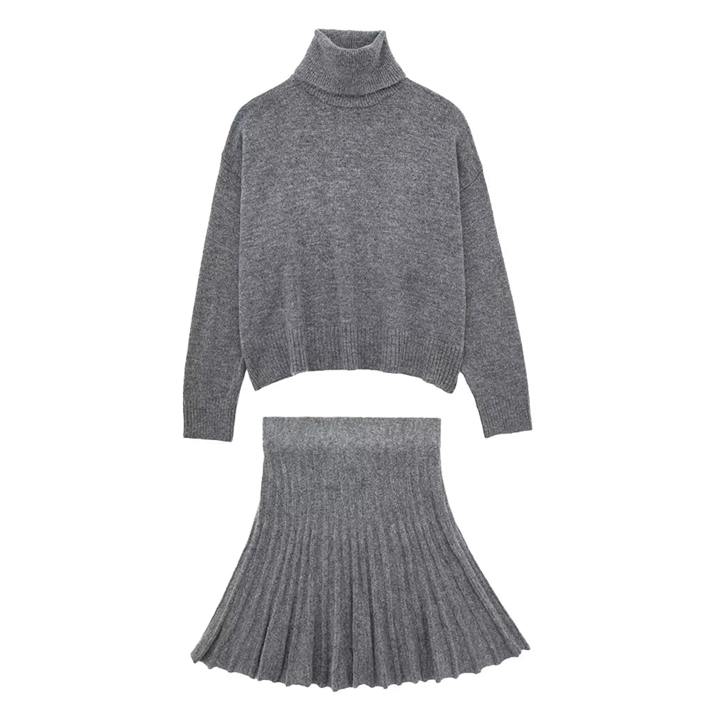 Ailis | Gerippter Rollkragenpullover mit Crop-Schnitt und Plisseerock-Set