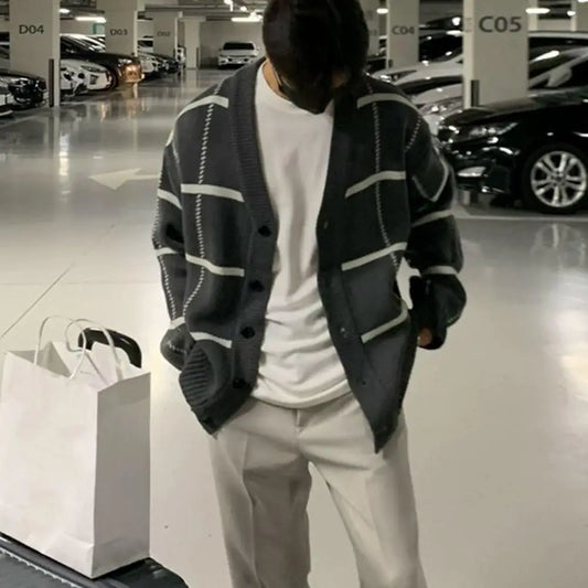 Aelric | V-Ausschnitt Strickweste mit Karomuster