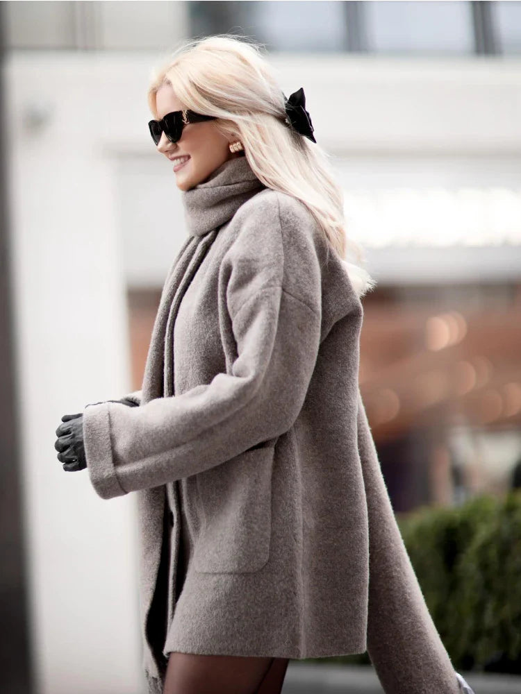 Naime | Strickjacke Damen mit Schal stilvoll warm