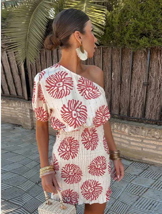 Mariella | Schräges Ein-Schulter-Kleid