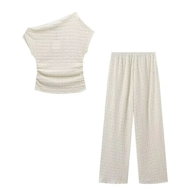Verena | Stylisches Sommer-Top und Weite-Hosen-Kombination