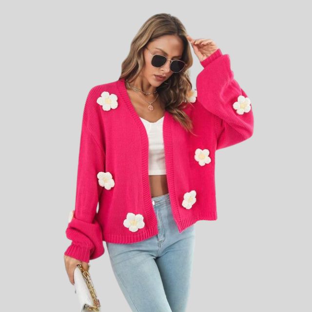 Gigie | Lebendiger Strickpullover mit Blumenapplikation