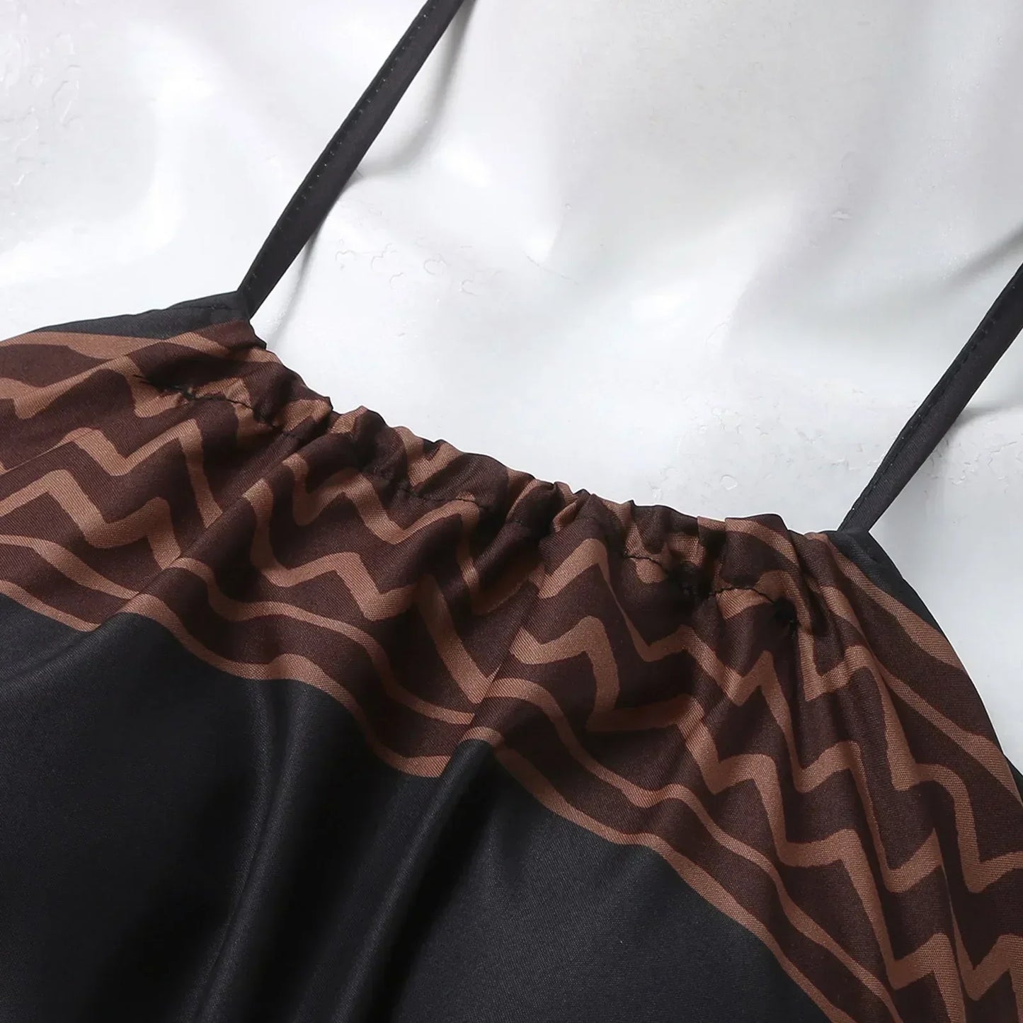 Nica  |  Mit Neckholder-druck Für Damen