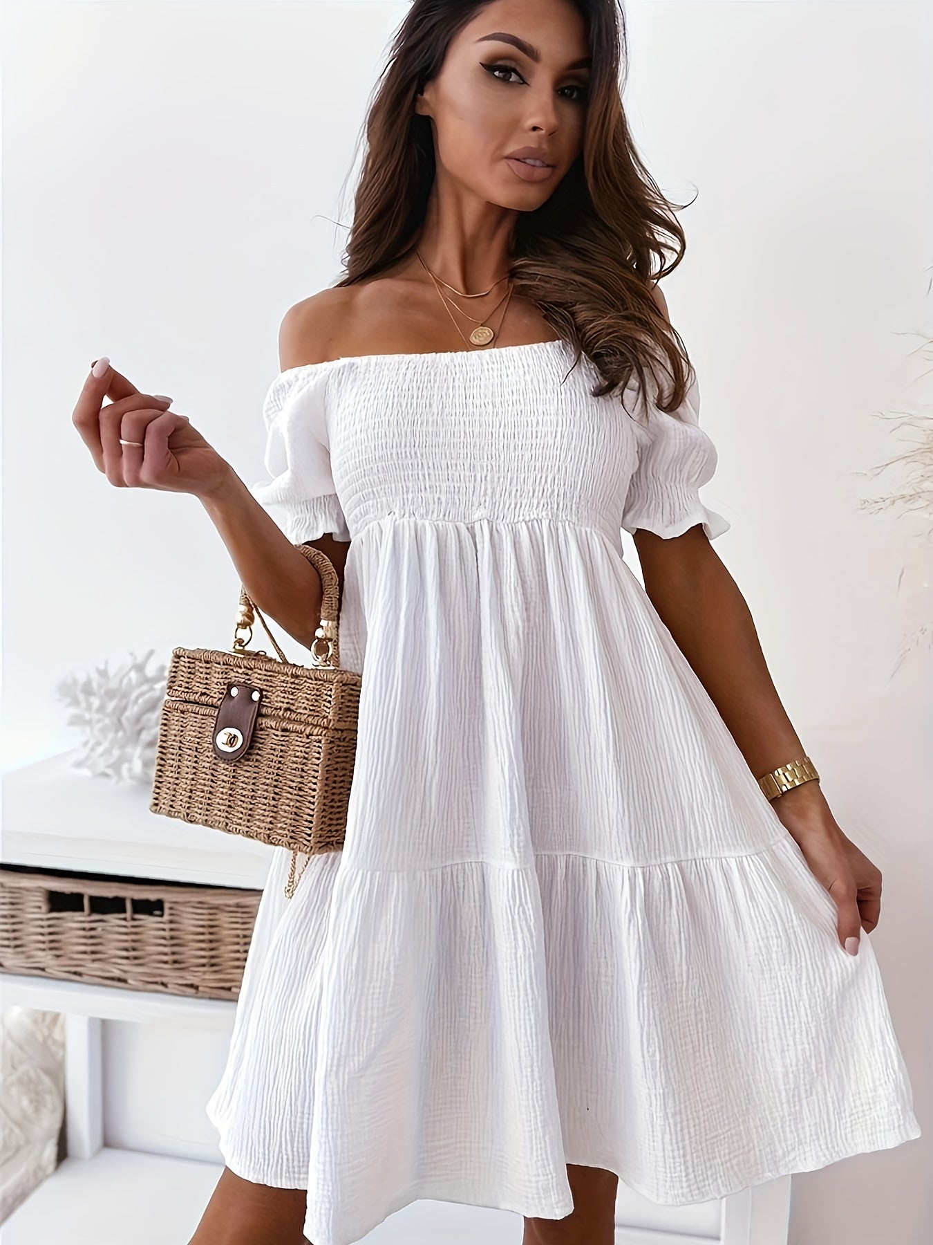 Gwend | Beiges Off-Shoulder Kleid