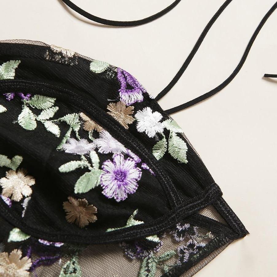 Zella | Luxuriöse Dessous in floralem Transparent