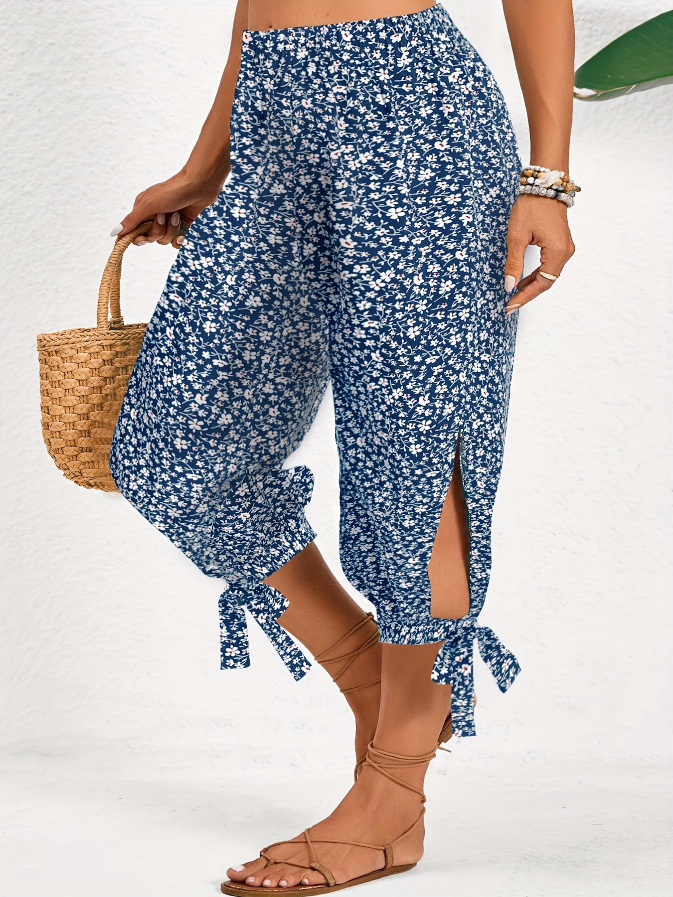 Sabryiah | Gemusterte schwarze Caprihose