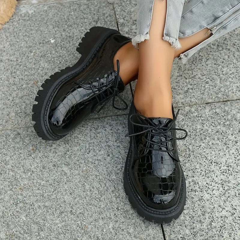 Nolan | Bequeme Schnürsenkel Essentials mit runder Zehe